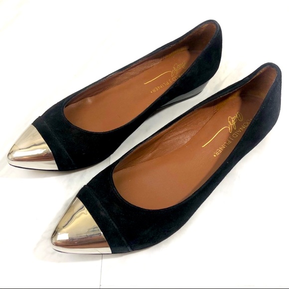 Donald J. Pliner Shoes - Donald J. Pliner Noelle Black Suede Leather Silver Cap Toe Flats. Size 7.5M